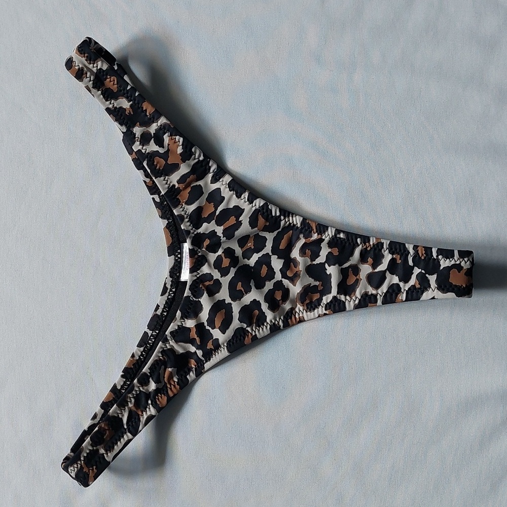 Shekini women's Leopard print Bikini Bottom Swimwear size S